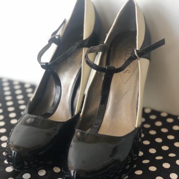 Guess Patent Leather T-Strap Stilettos Sz 9 - Picture 5 of 8
